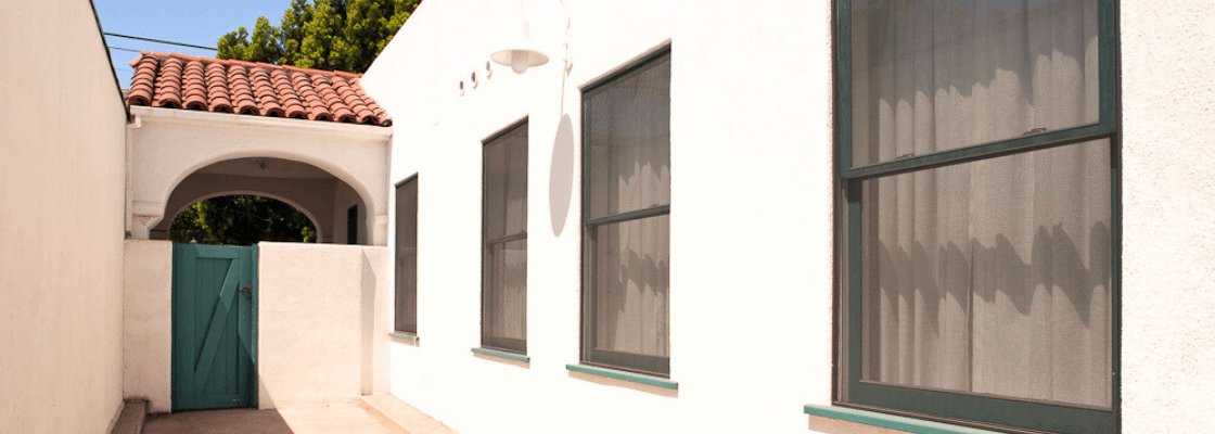 3030 De La Vina Exterior